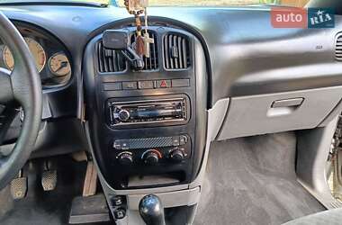Минивэн Dodge Ram Van 2004 в 
