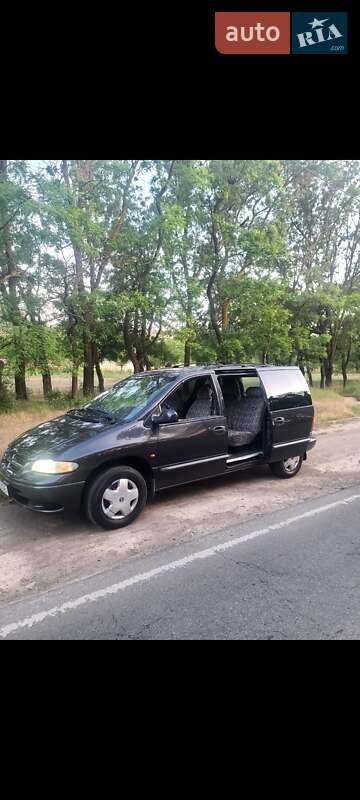 Минивэн Dodge Ram Van 1999 в Харькове
