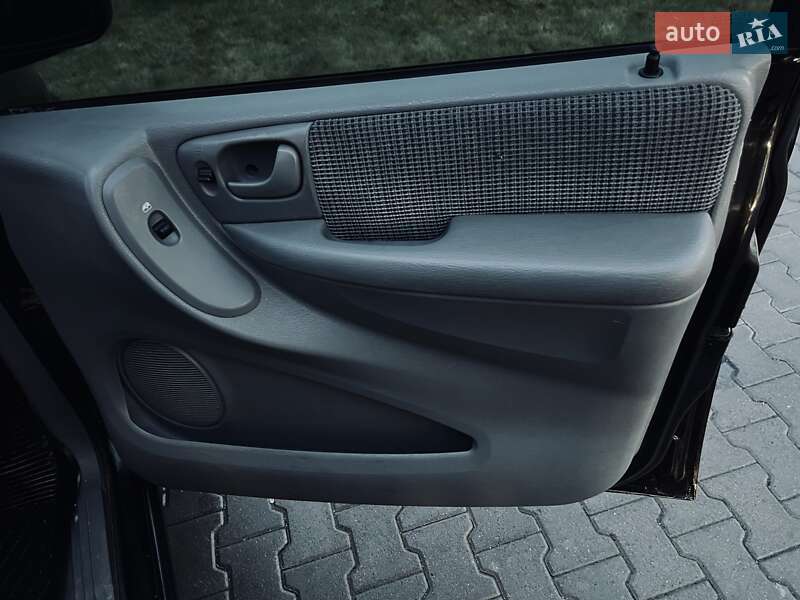 Мінівен Dodge Ram Van 2005 в Тернополі