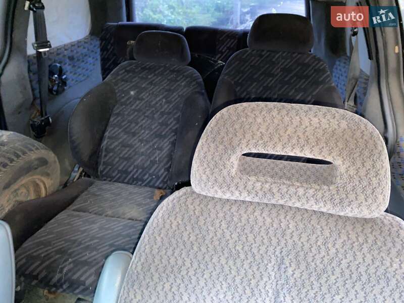 Минивэн Dodge Ram Van 1998 в Самборе фото 8 Минивэн Dodge Ram Van 1998 в Самборе