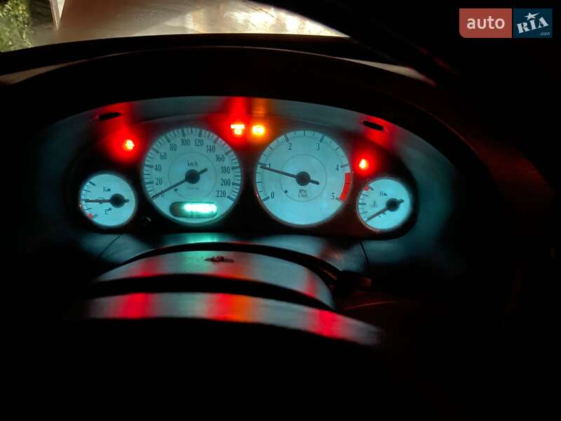 Мінівен Dodge Ram Van 2003 в Мукачевому