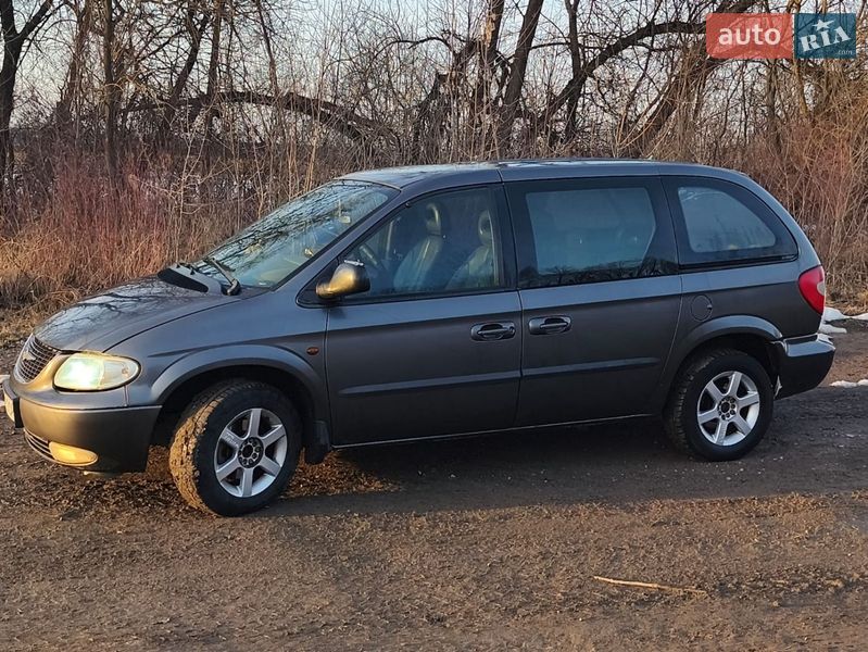Мінівен Dodge Ram Van 2003 в Городку