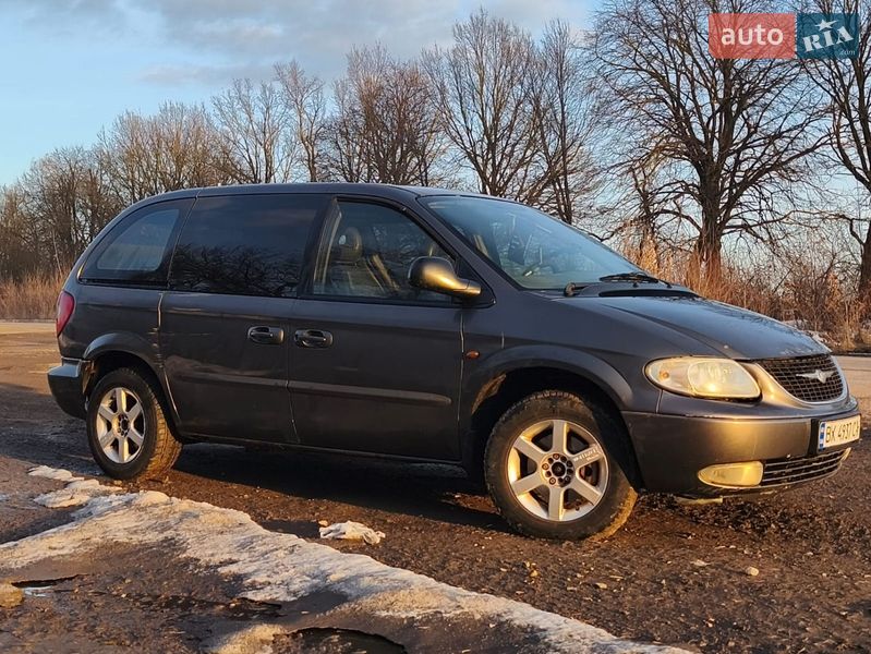 Мінівен Dodge Ram Van 2003 в Городку