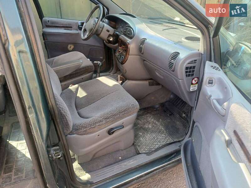 Минивэн Dodge Ram Van 2000 в Киеве фото 8 Минивэн Dodge Ram Van 2000 в Киеве