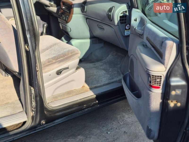 Минивэн Dodge Ram Van 1999 в Львове