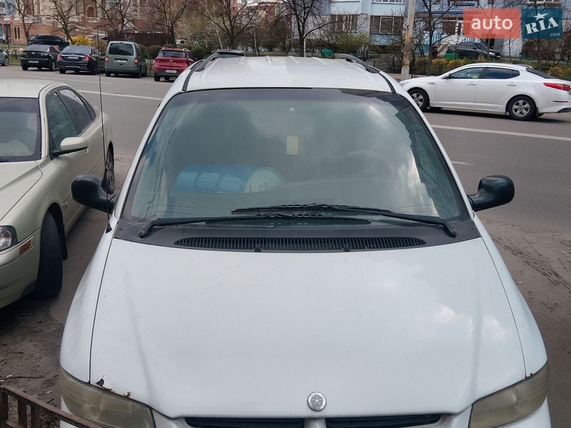 Минивэн Dodge Ram Van 1998 в Киеве