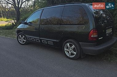 Минивэн Dodge Ram Van 2001 в Виноградове