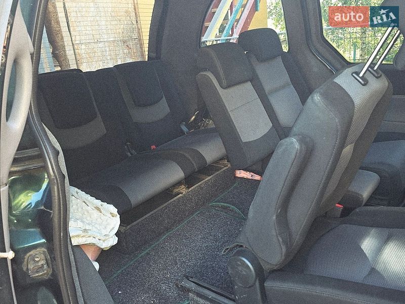 Минивэн Dodge Ram Van 2001 в Виноградове