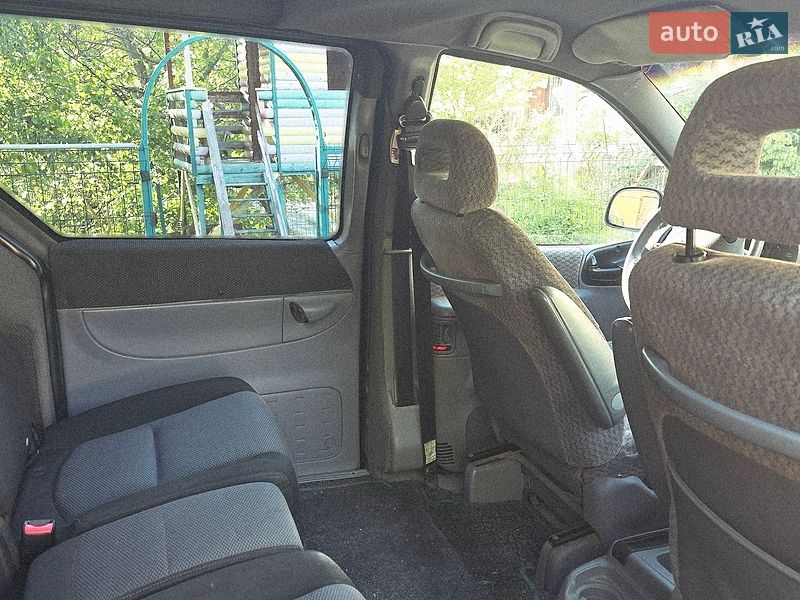 Минивэн Dodge Ram Van 2001 в Виноградове