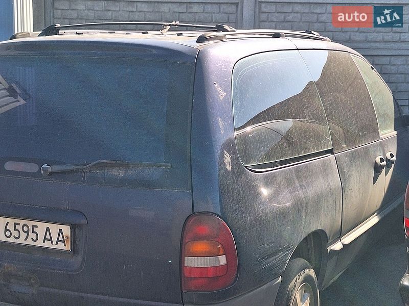 Мінівен Dodge Ram Van 2000 в Києві