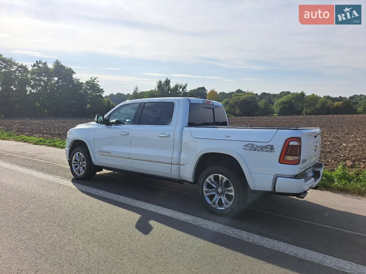 2020 Dodge RAM - мініатюра 14