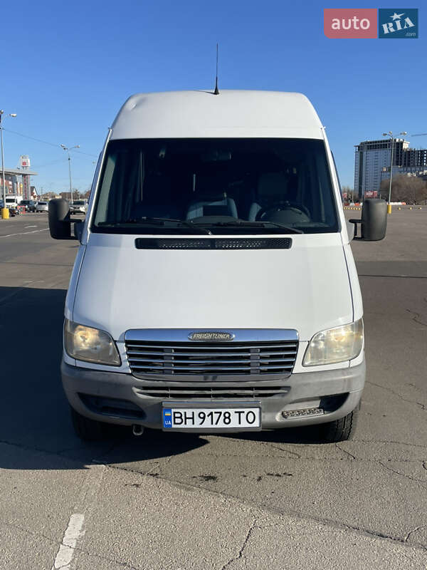 Туристический / Междугородний автобус Dodge Sprinter 2003 в Одессе