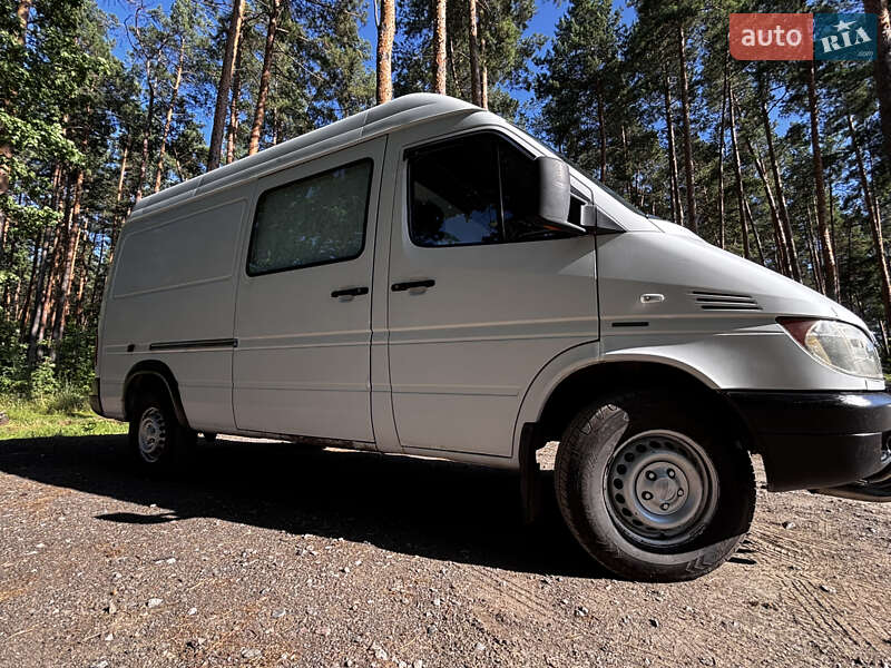 Вантажний фургон Dodge Sprinter 2003 в Києві