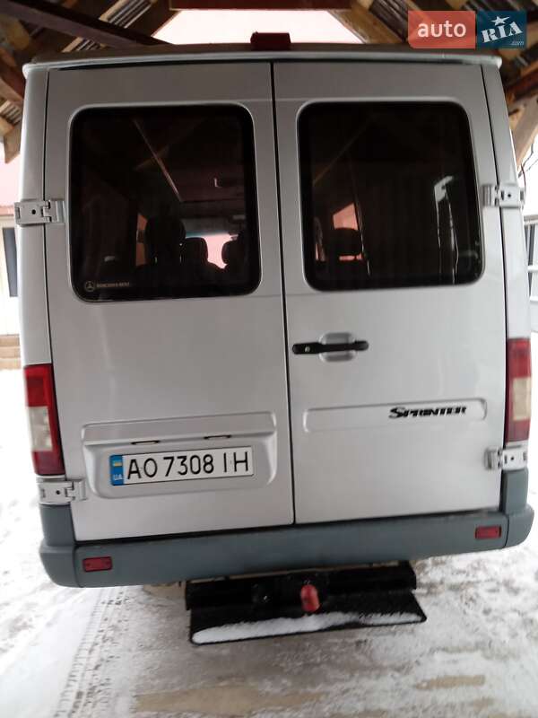 Мікроавтобус Dodge Sprinter 2004 в Тячеві