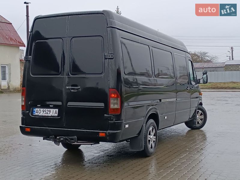 Грузопассажирский фургон Dodge Sprinter 2004 в Лебедине