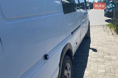 Вантажопасажирський фургон Dodge Sprinter 2006 в Хусті