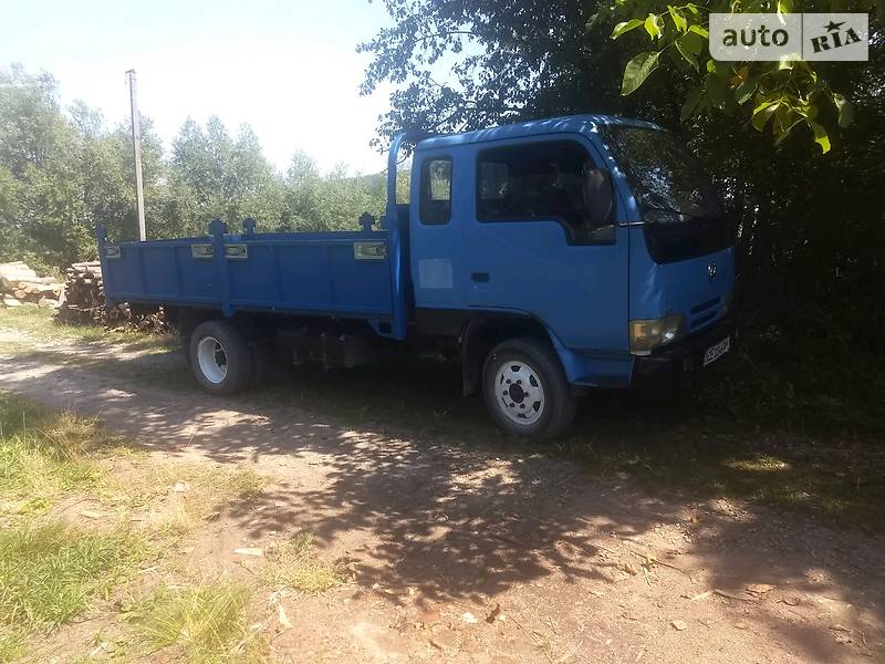 Борт Dongfeng DF-20 2006 в Вижниці