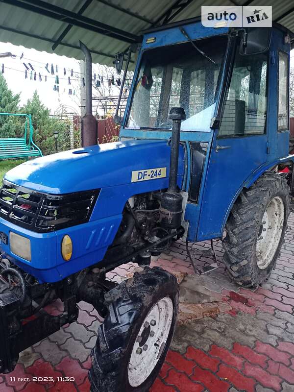 Трактор Dongfeng DF-244 2010 в 