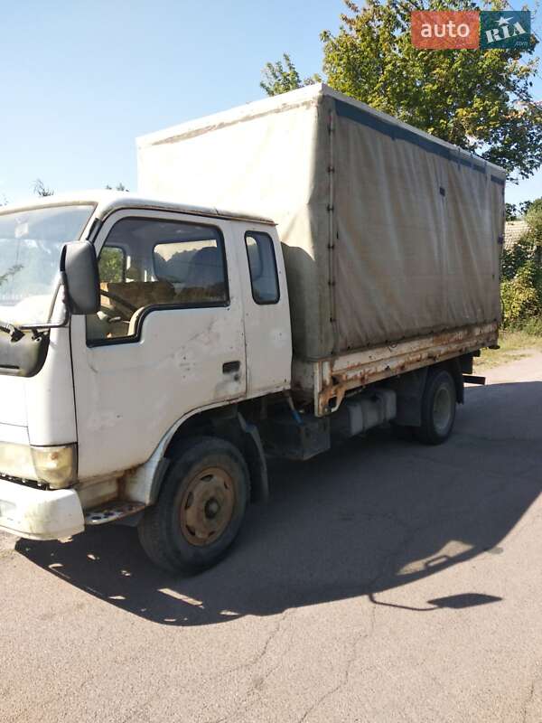 Тентований Dongfeng DF-30 2006 в Коростені