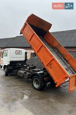 Грузовой фургон Dongfeng DF-47 2005 в 