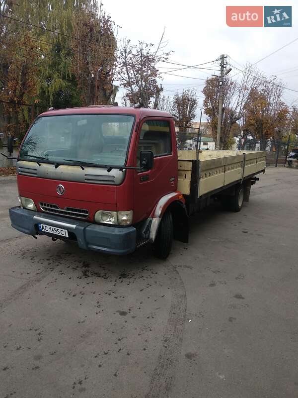 Платформа Dongfeng DFA 1064 2005 в 