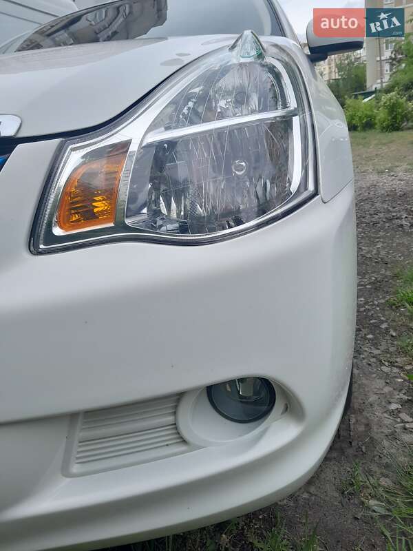 Седан Dongfeng E11K 2019 в Киеве