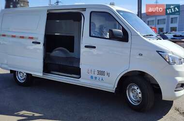 Грузовой фургон Dongfeng EM26 2021 в 