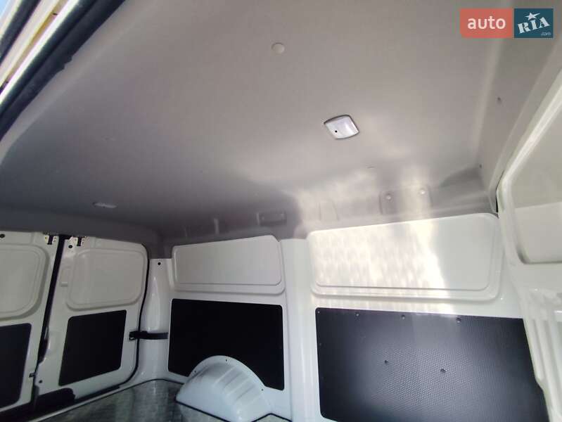 Грузовой фургон Dongfeng EM26 2022 в Киеве