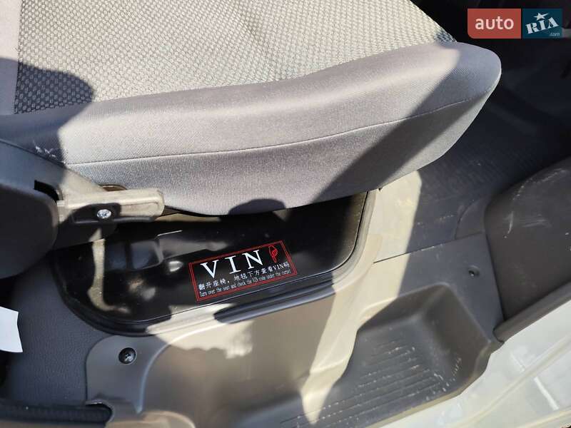 Грузовой фургон Dongfeng EM26 2022 в Киеве