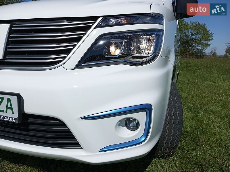 Универсал Dongfeng M5EV 2021 в Яворове