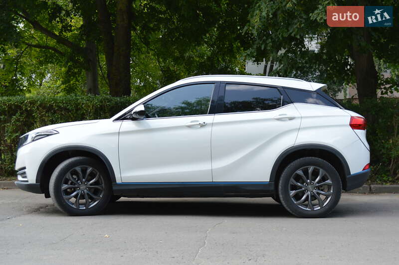 Внедорожник / Кроссовер Dongfeng Seres 3 2022 в Тернополе