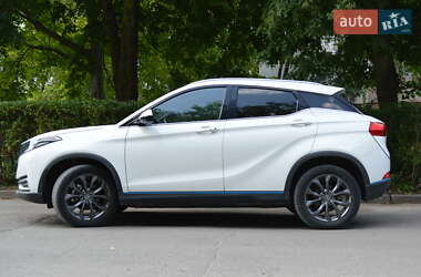 Внедорожник / Кроссовер Dongfeng Seres 3 2022 в 