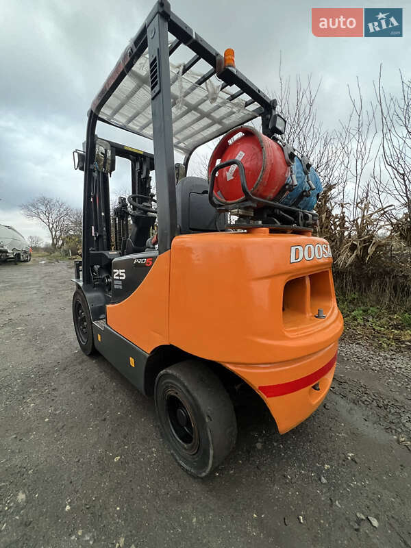 Вилочний навантажувач Doosan 255 LC-V 2014 в Тернополі фото 19 Вилочний навантажувач Doosan 255 LC-V 2014 в Тернополі