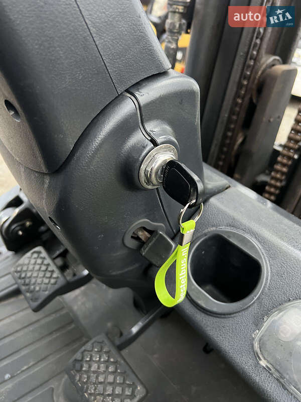 Вилочний навантажувач Doosan 255 LC-V 2014 в Тернополі фото 28 Вилочний навантажувач Doosan 255 LC-V 2014 в Тернополі