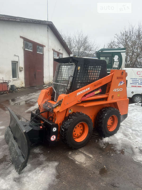 Минипогрузчик Doosan 450 plus 2007 в Житомире