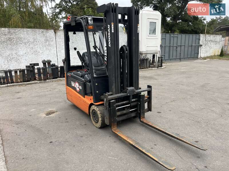 Вилочний навантажувач Doosan B18T 2014 в Києві