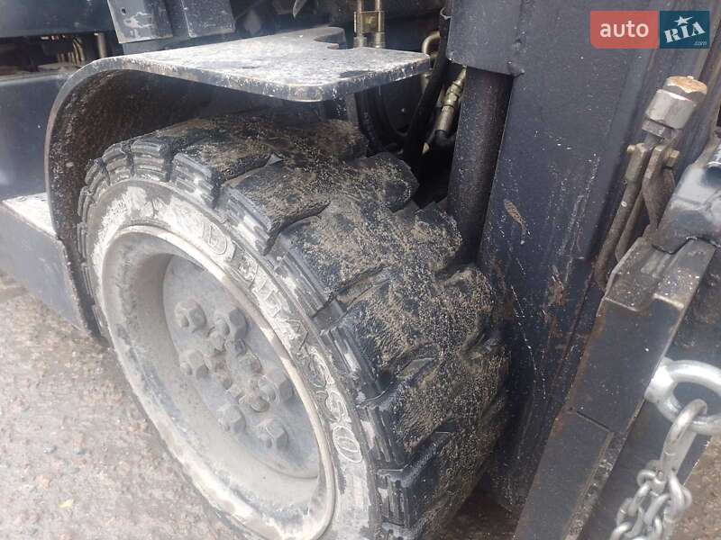 Вилочный погрузчик Doosan D 30C 2007 в Житомире