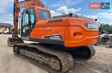 Гусеничный экскаватор Doosan DX 225LC-3 2010 в Одессе
