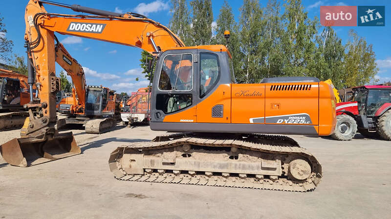 Гусеничний екскаватор Doosan DX 225LC-3 2014 в Одесі фото 19 Гусеничний екскаватор Doosan DX 225LC-3 2014 в Одесі