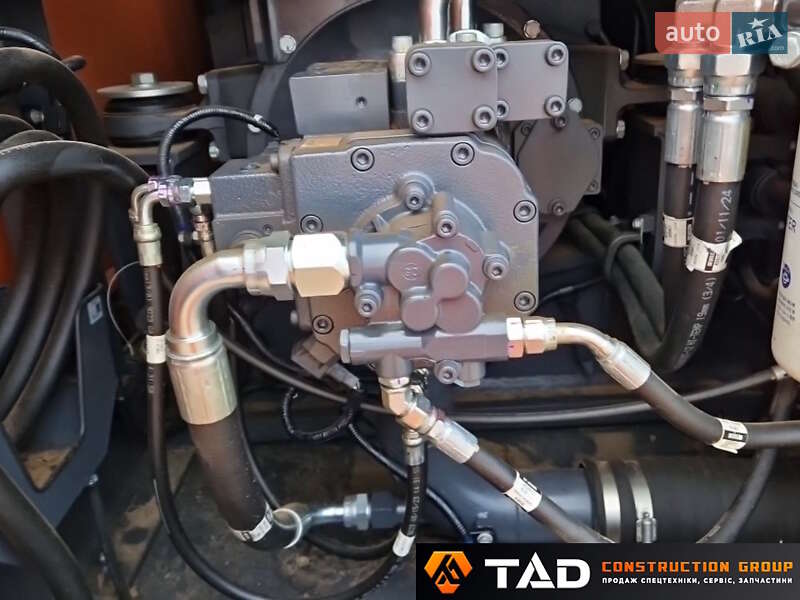 Гусеничный экскаватор Doosan DX 2024 в Киеве