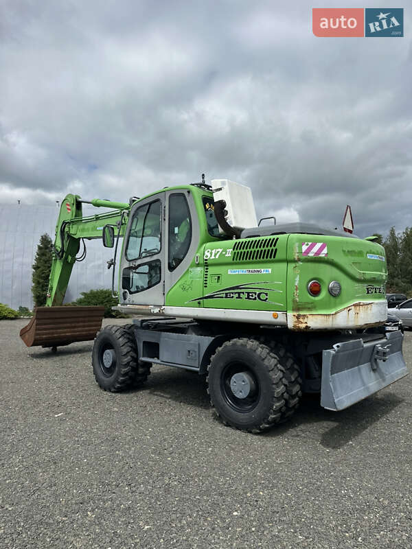 Колісний екскаватор Doosan DX 2011 в Луцьку