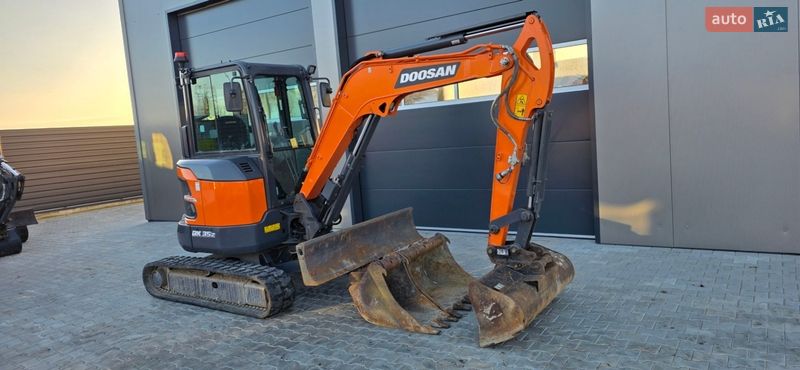 Миниэкскаватор Doosan DX 2022 в Луцке фото 2 Миниэкскаватор Doosan DX 2022 в Луцке