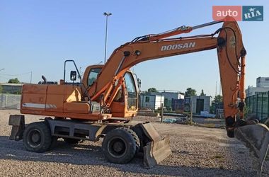 Колесный экскаватор Doosan DX 2008 в Борисполе