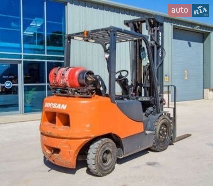 Вилочный погрузчик Doosan GX 2008 в Житомире