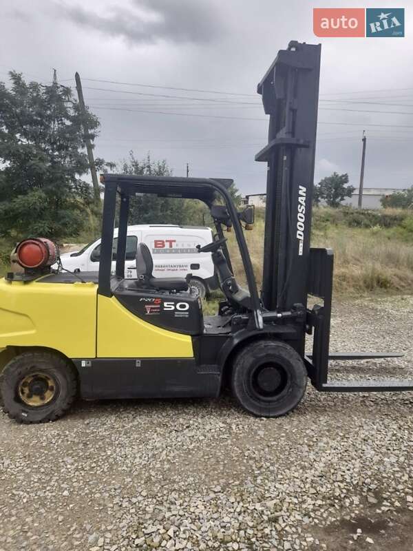 Вилочный погрузчик Doosan LPG 2007 в Ивано-Франковске