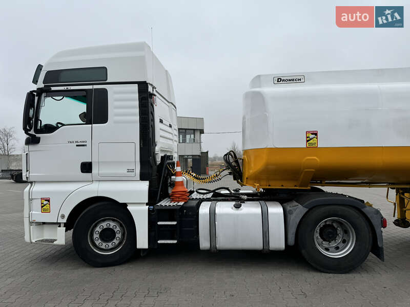 Цистерна напівпричіп Dromech CNK 2007 в Дніпрі