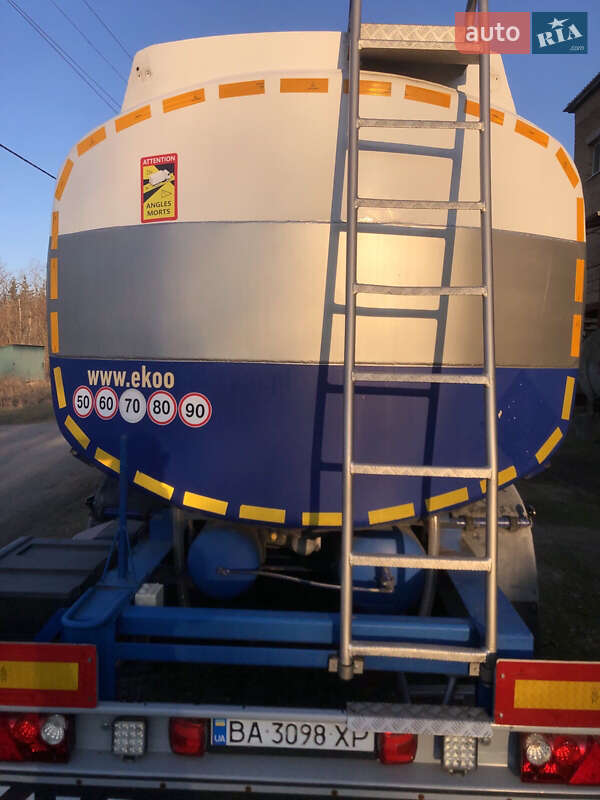 Цистерна полуприцеп Dromech CNK 2002 в Кропивницком