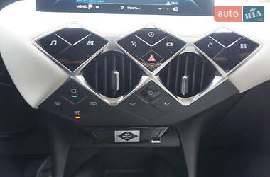 Внедорожник / Кроссовер DS 3 Crossback 2019 в 