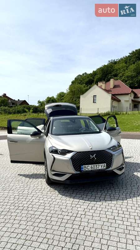 Внедорожник / Кроссовер DS 3 Crossback 2021 в 
