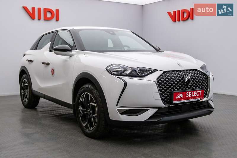 Позашляховик / Кросовер DS 3 Crossback 2020 в 